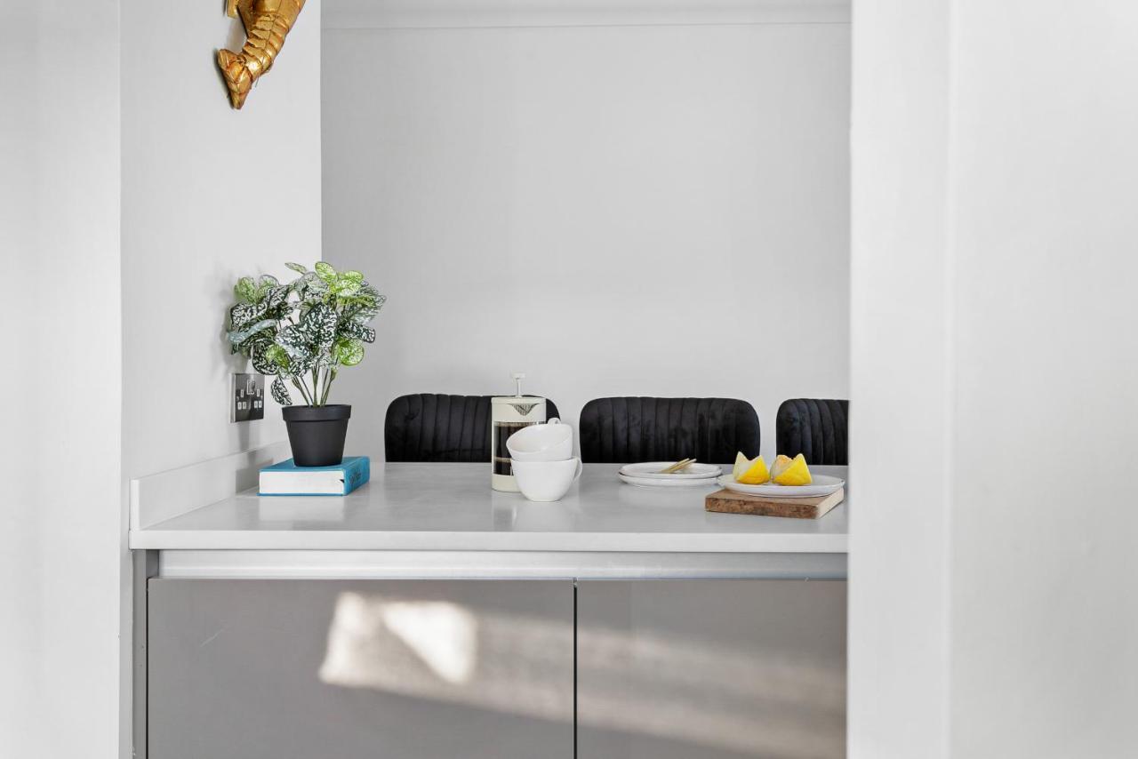 The Seaview Suites At The Corbyn Apartments Torquay Dış mekan fotoğraf